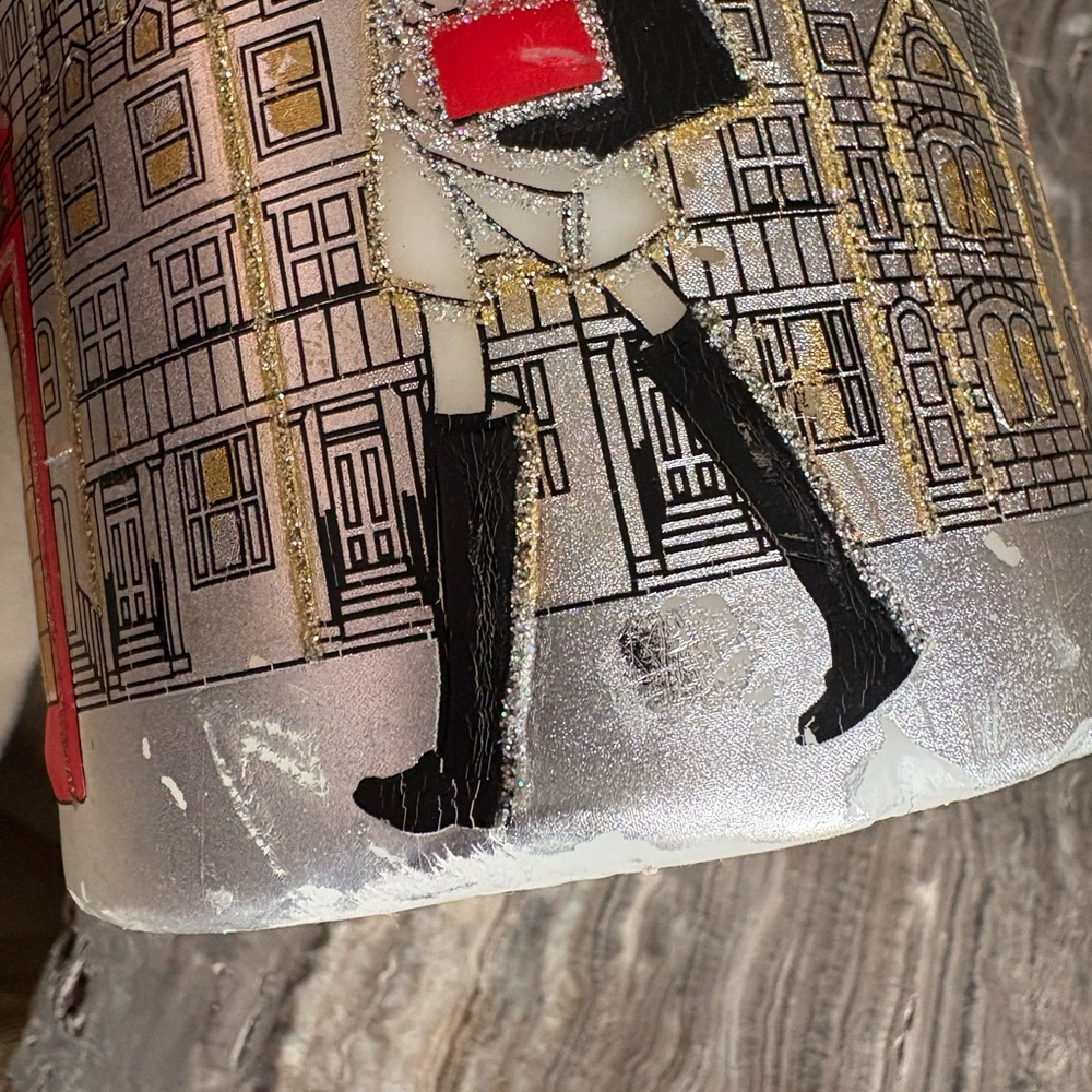 Unused World Traveler Gift Collection London Design Pillar Candle - Picture 6 of 6